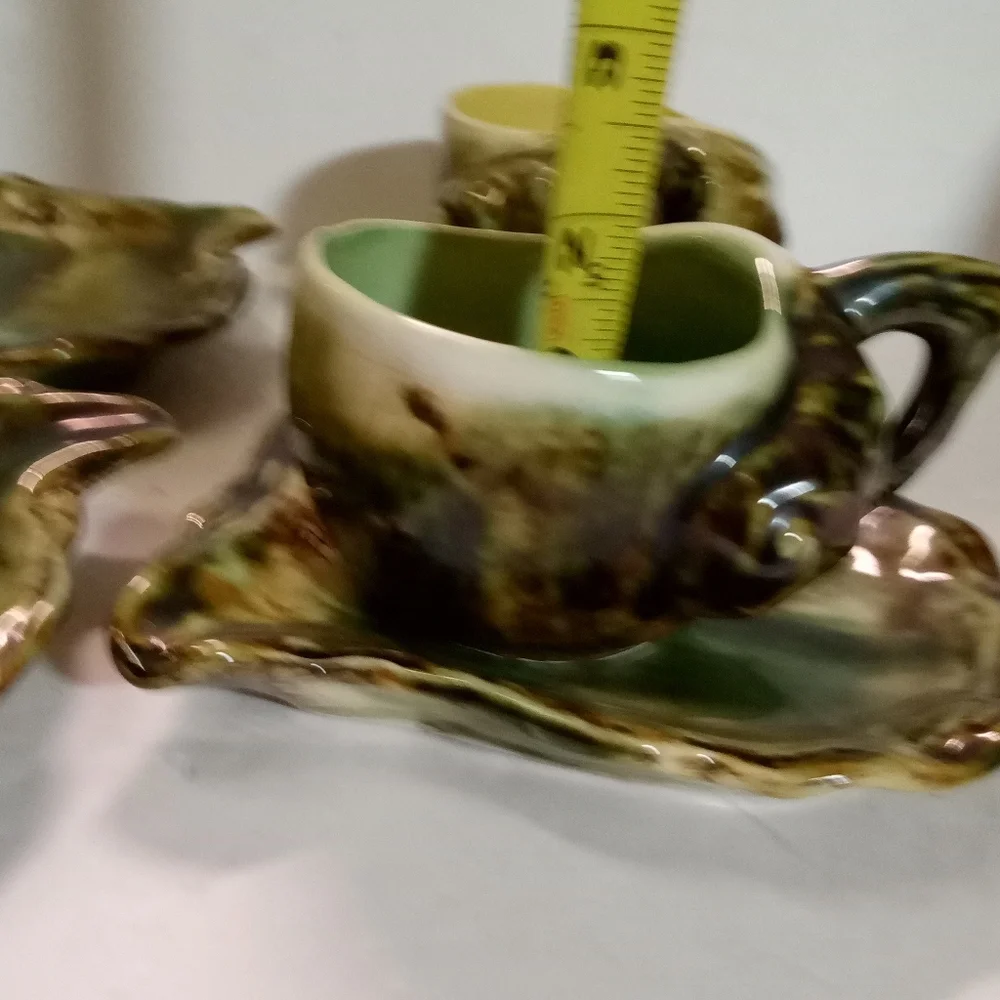 Vtge 8-Pc. Japan Shell Cups & Saucers 50s Porcelain Drip Glaze FLORIDA Engraved